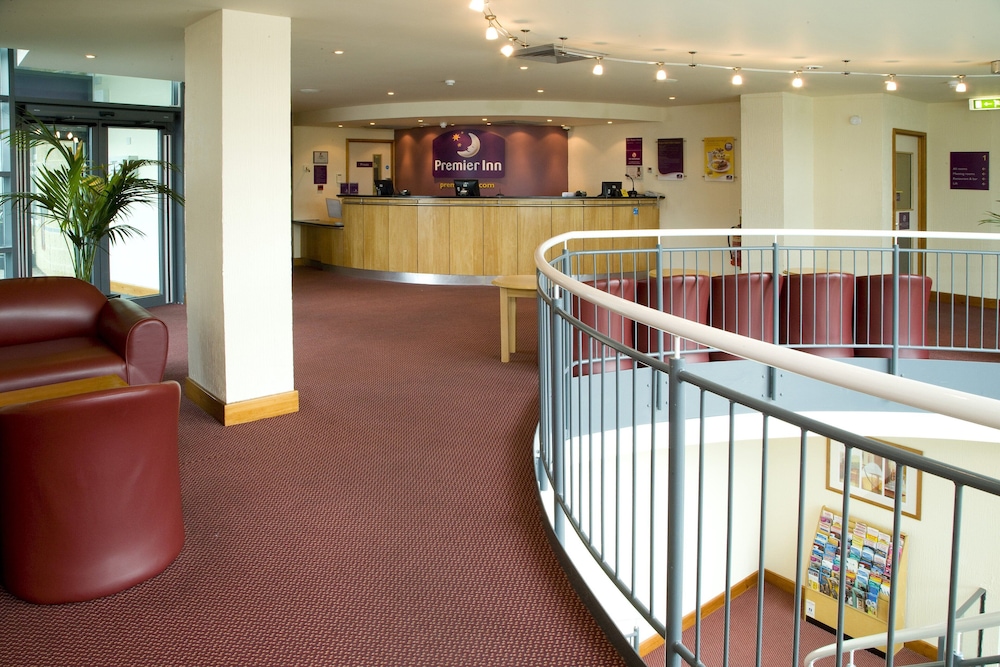 premier inn london wimbledon south