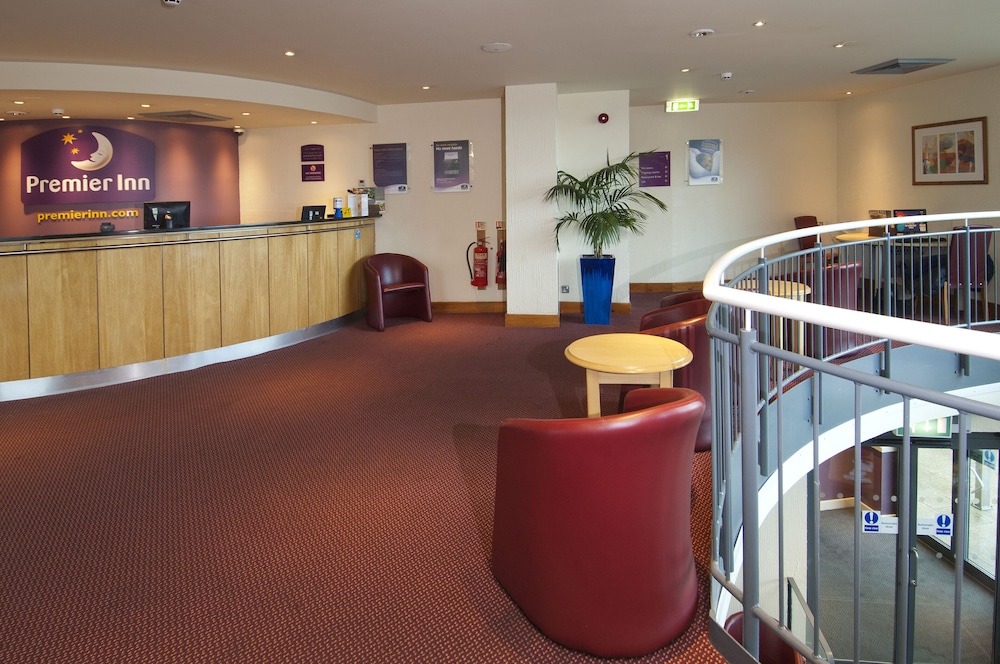 premier inn london wimbledon south