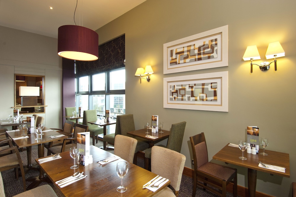 premier inn london wimbledon south