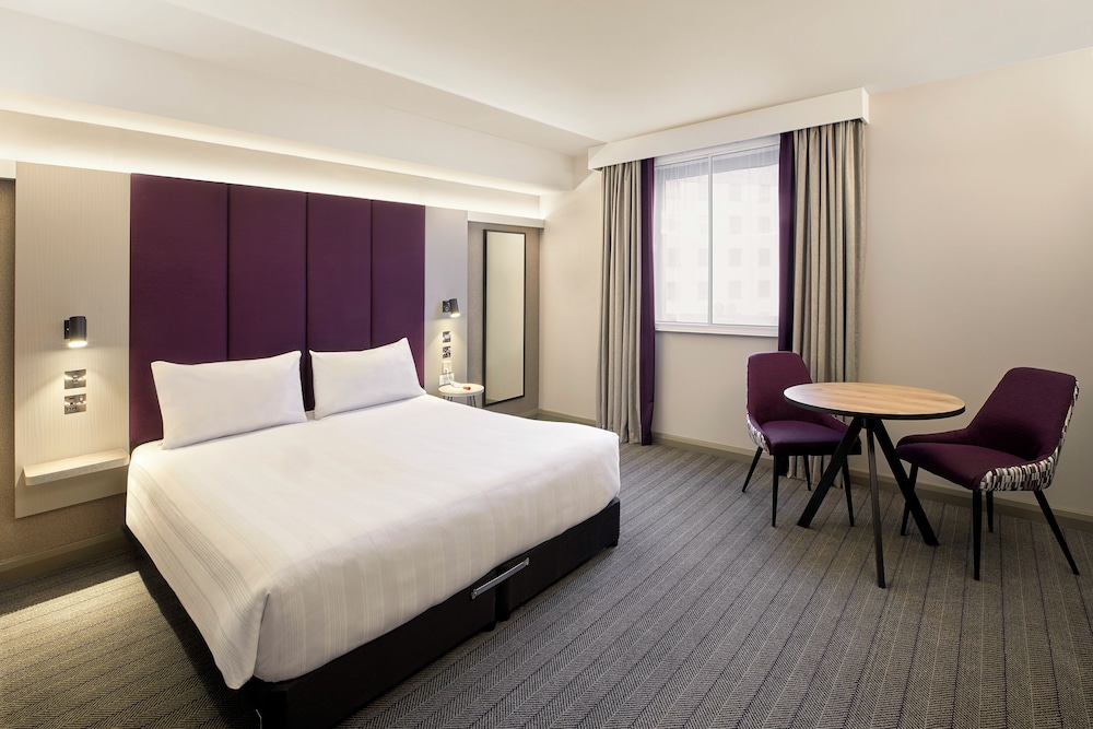 premier inn london wimbledon south