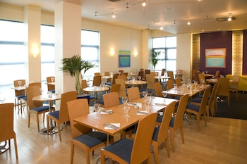 premier inn london wimbledon south