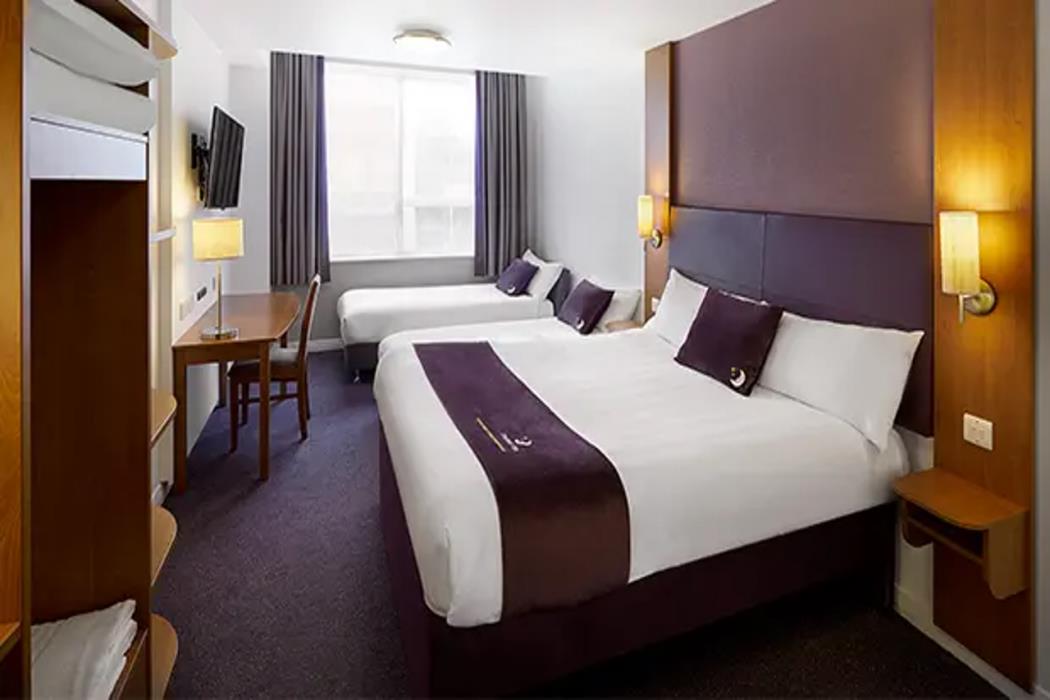 Premier Inn Leeds City Centre - Wellington Street,West Yorkshire>>Leeds,2 star