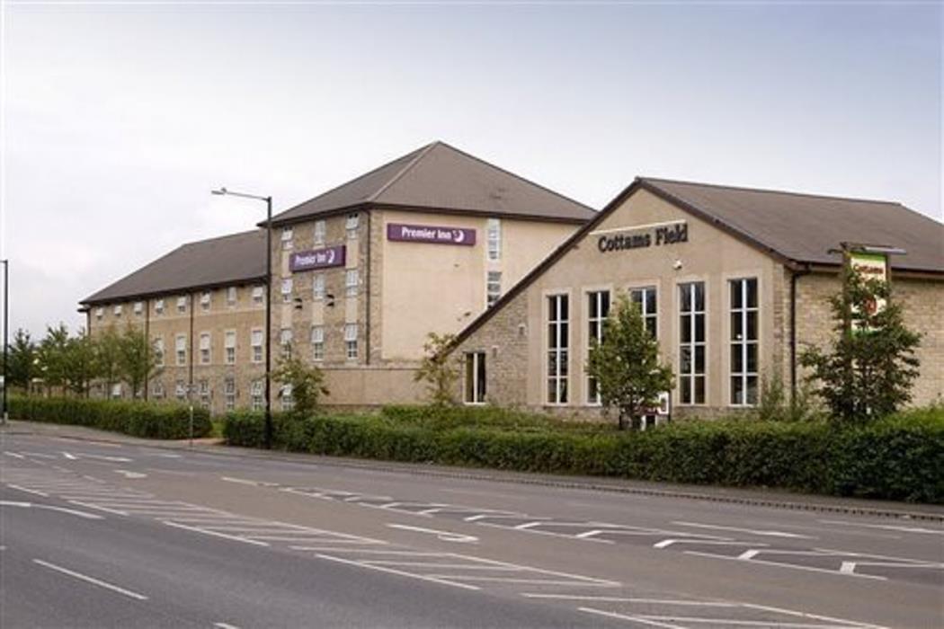 premier inn lancaster