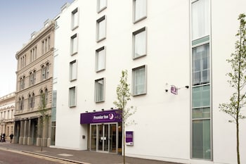 premier inn belfast city cathedral quarter