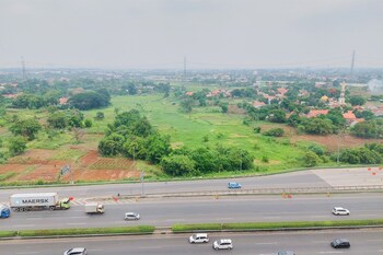 stunning and strategic studio apartment sky house alam sutera