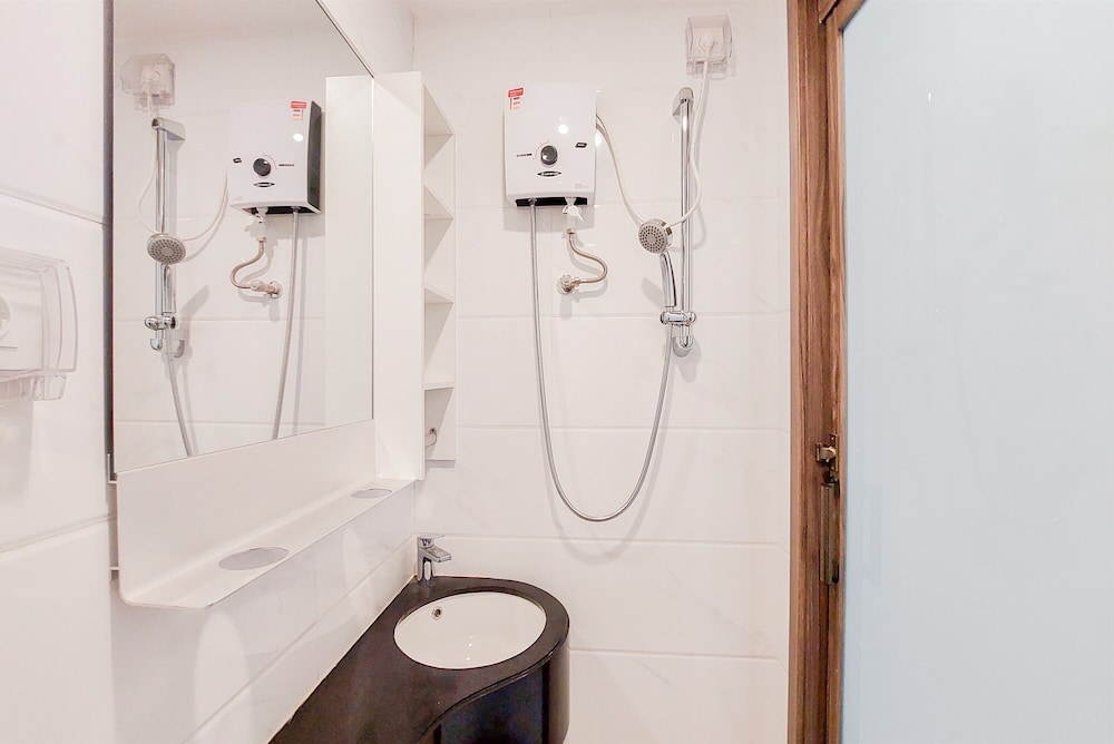 stunning and strategic studio apartment sky house alam sutera