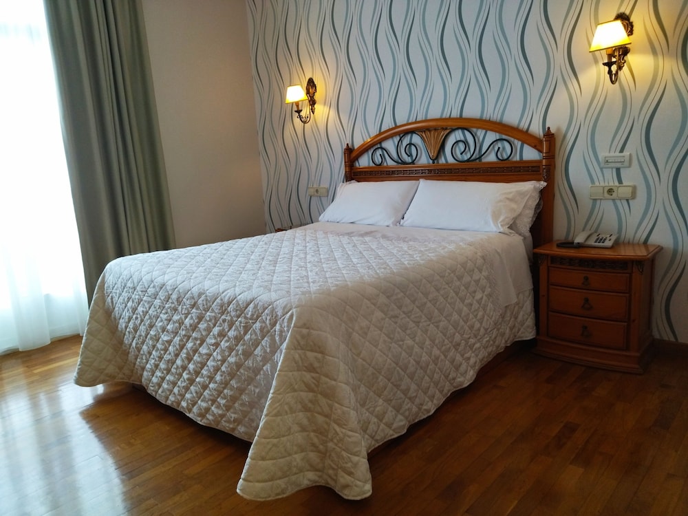 hotel playa compostela