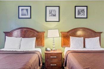 savannah garden hotel
