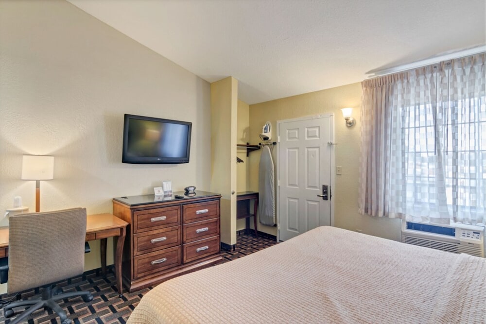 savannah garden hotel