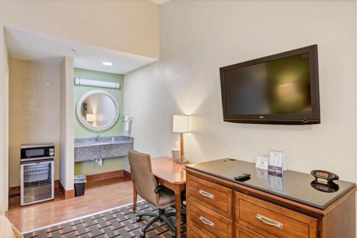 savannah garden hotel