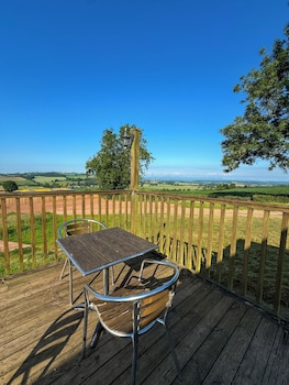 Pilgrim Hotel,Dymock>>Cinderford,4 star