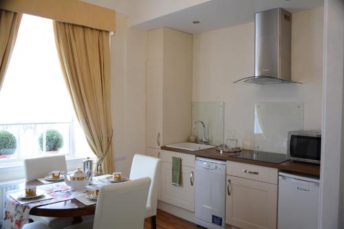 Pier View Self Catering Luxury Apartments,Southend-On-Sea>>Essex,4 star