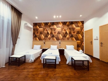 pharoahs palace hotel