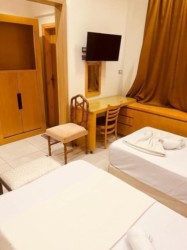 pharoahs palace hotel