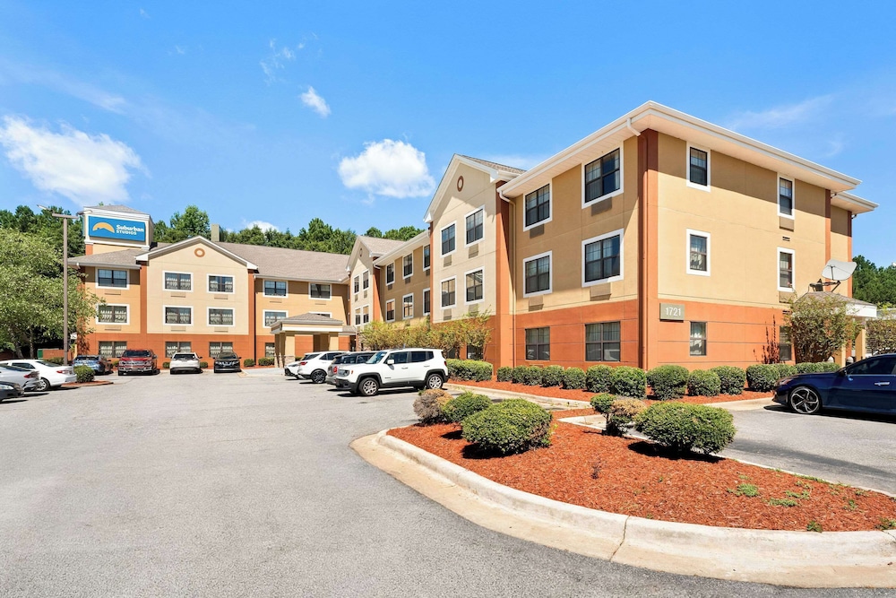 suburban studios columbus bradley park