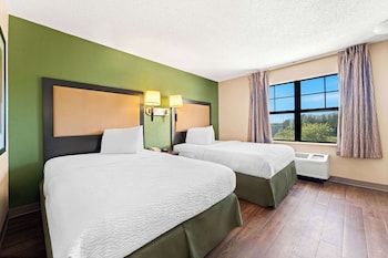 suburban studios columbus bradley park