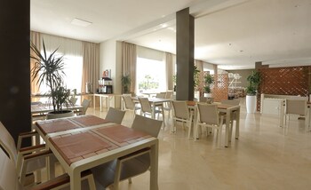 suites hotel playa del pacha