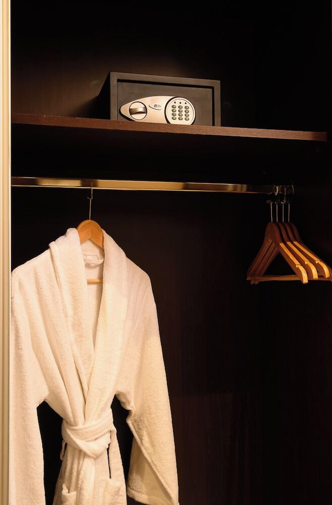 suites hotel playa del pacha