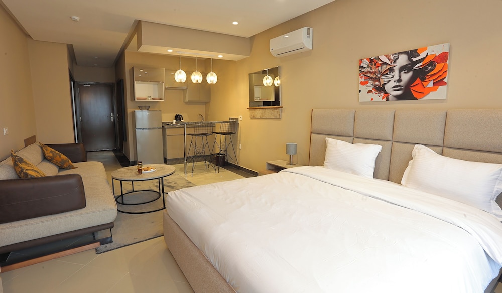 suites hotel playa del pacha