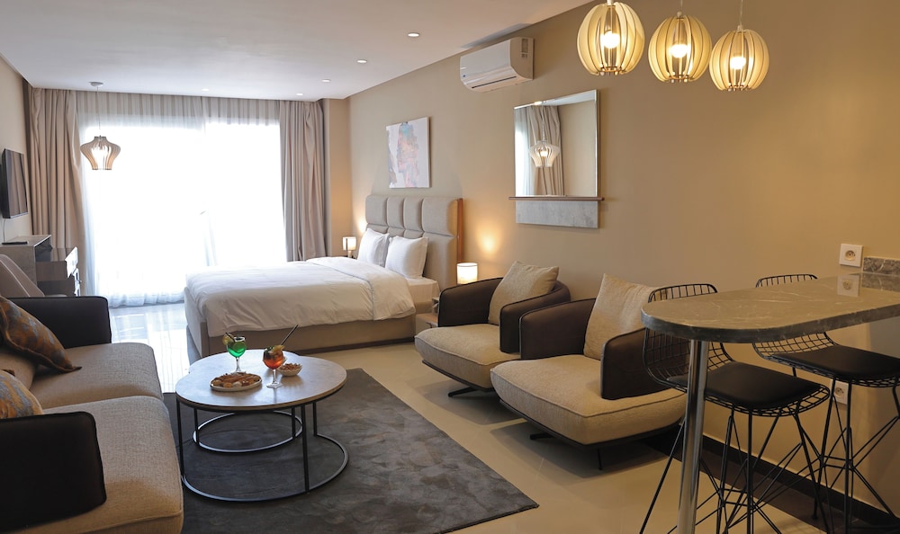 suites hotel playa del pacha