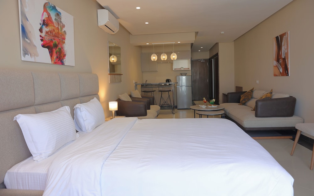suites hotel playa del pacha