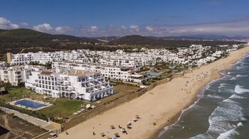 suites hotel playa del pacha