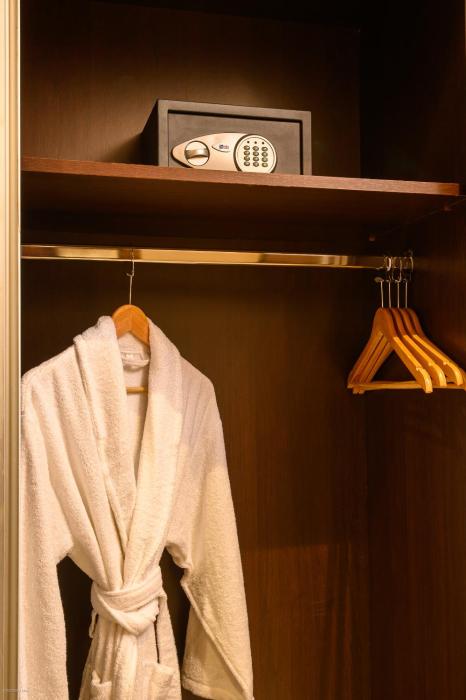 suites hotel playa del pacha