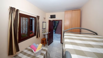 Pension Aduar,Marbella>>Costa Del Sol,3 star