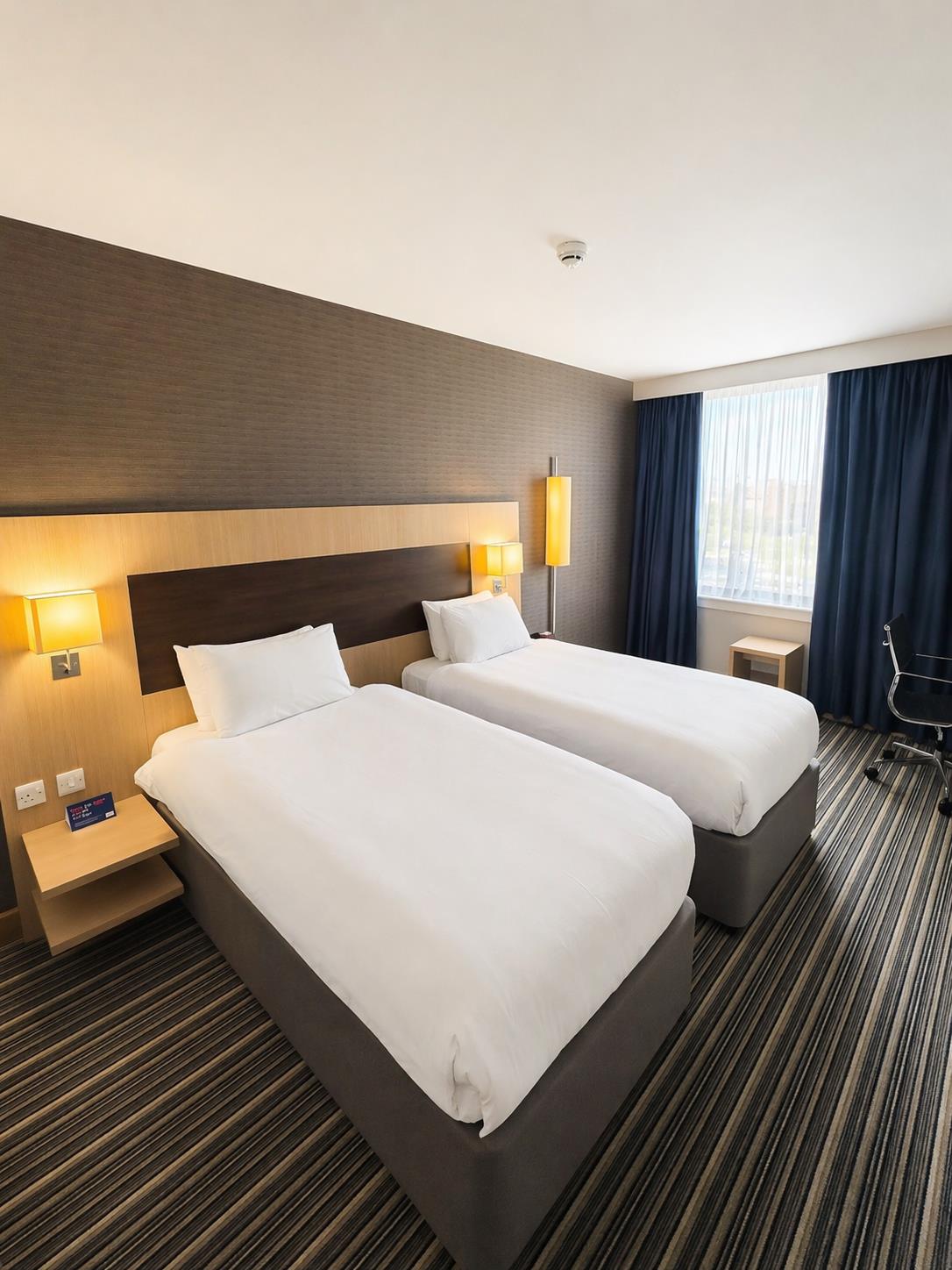 holiday inn express rotherham north by ihg