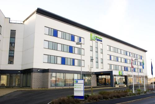 holiday inn express rotherham north by ihg