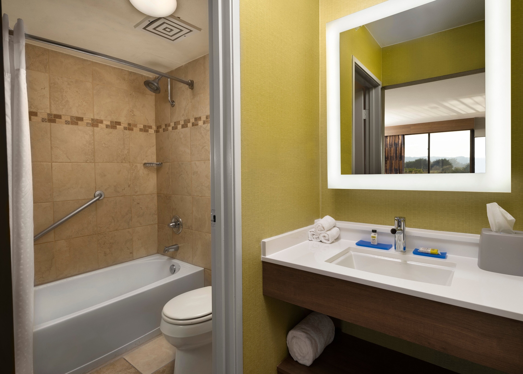 holiday inn express at monterey bay by ihg