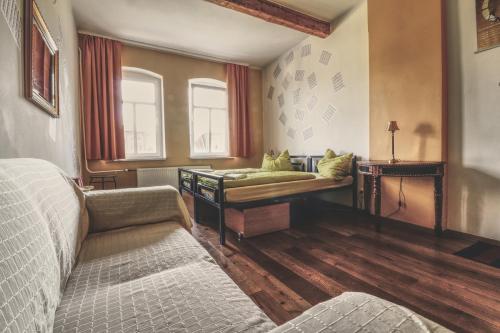 opera hostel