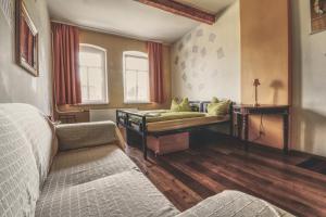 opera hostel