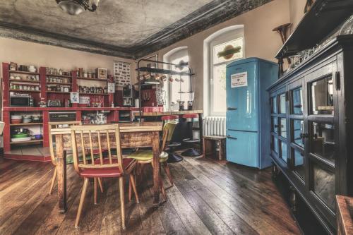 opera hostel