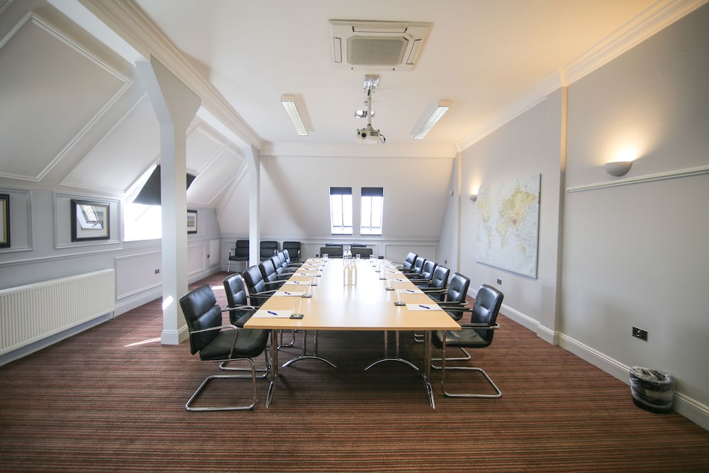 old thorns hotel and resort