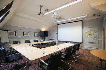 old thorns hotel and resort