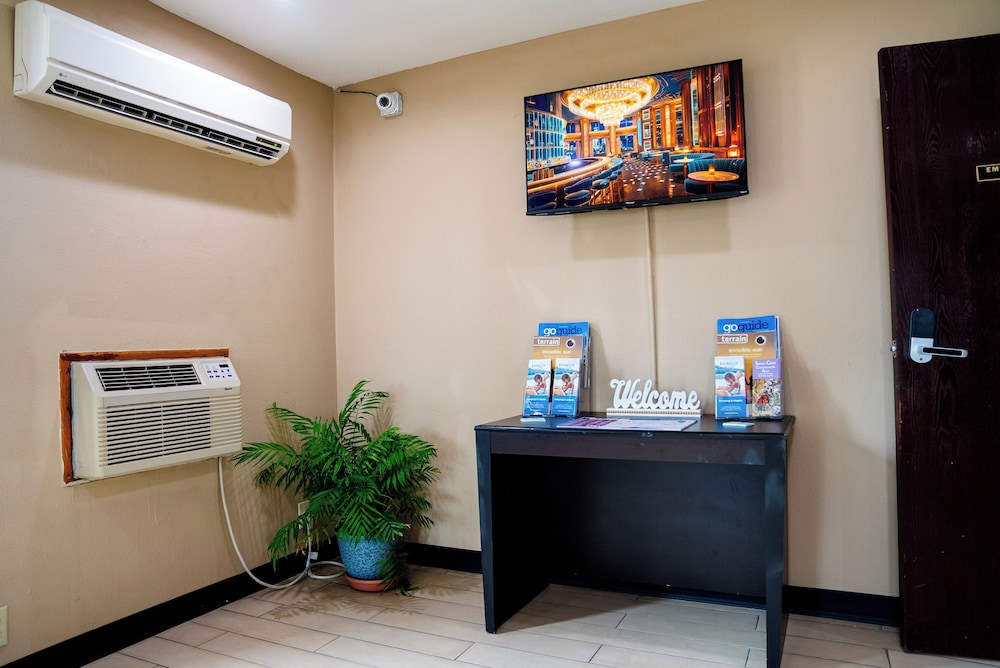 motel 6 litchfield il