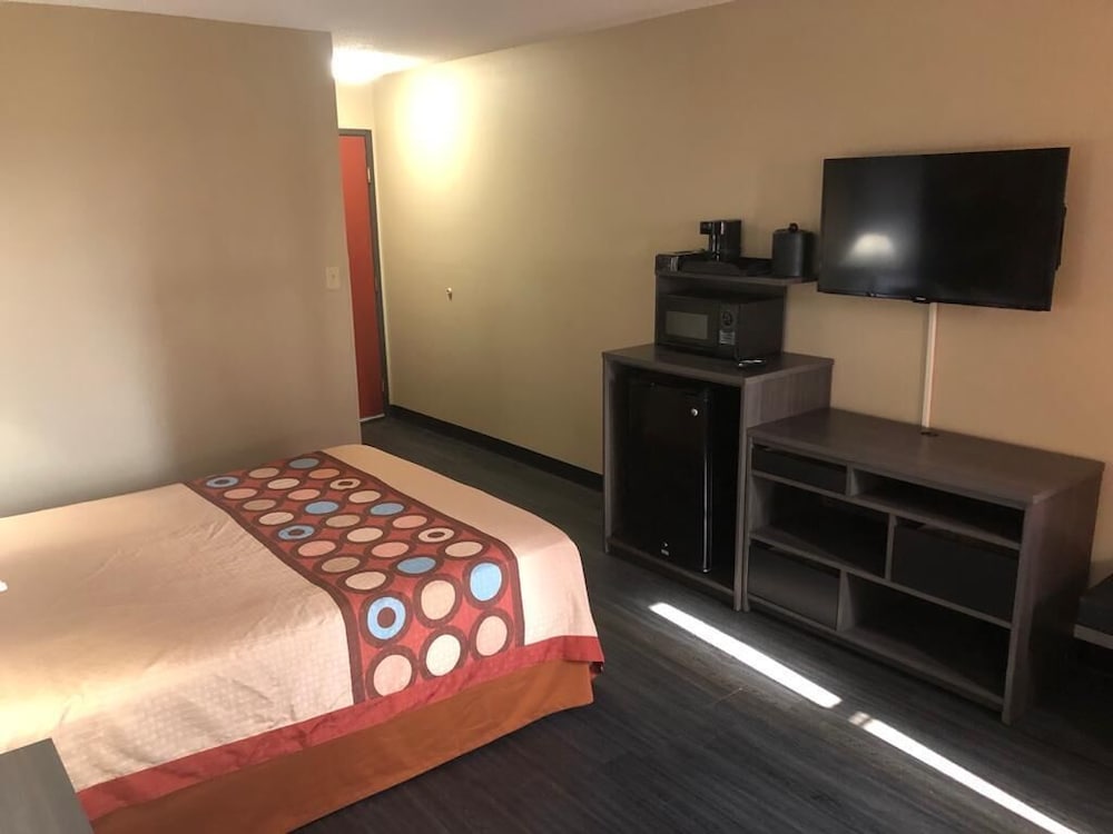 motel 6 litchfield il
