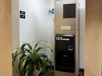 motel 6 litchfield il