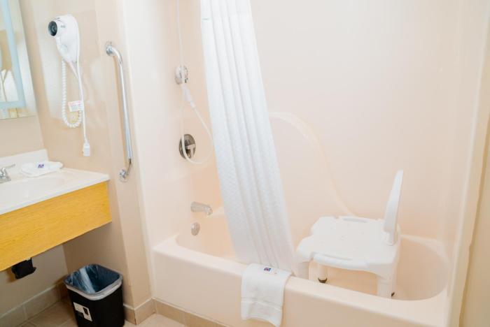 motel 6 litchfield il