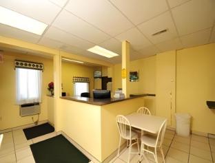 super 8 yankton