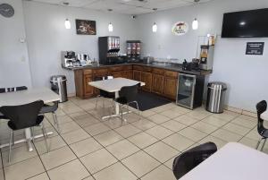 super 8 yankton