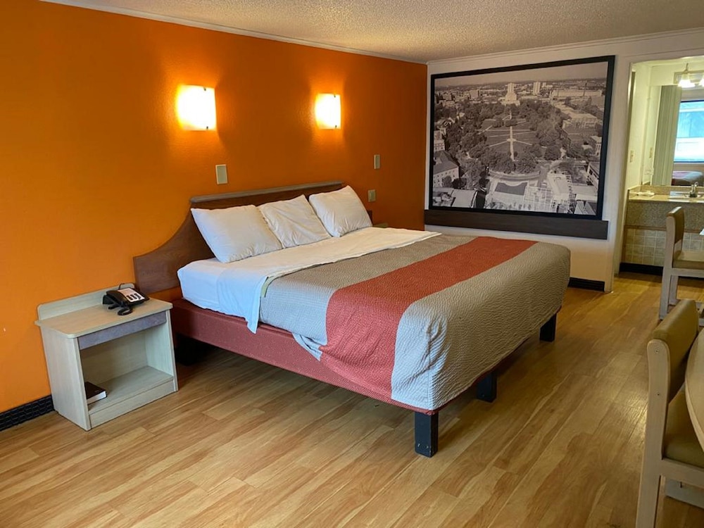 fairbridge inn express london