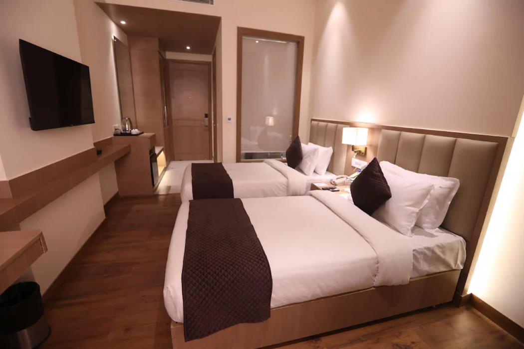 Surestay By Best Western Lucknow,,4 star