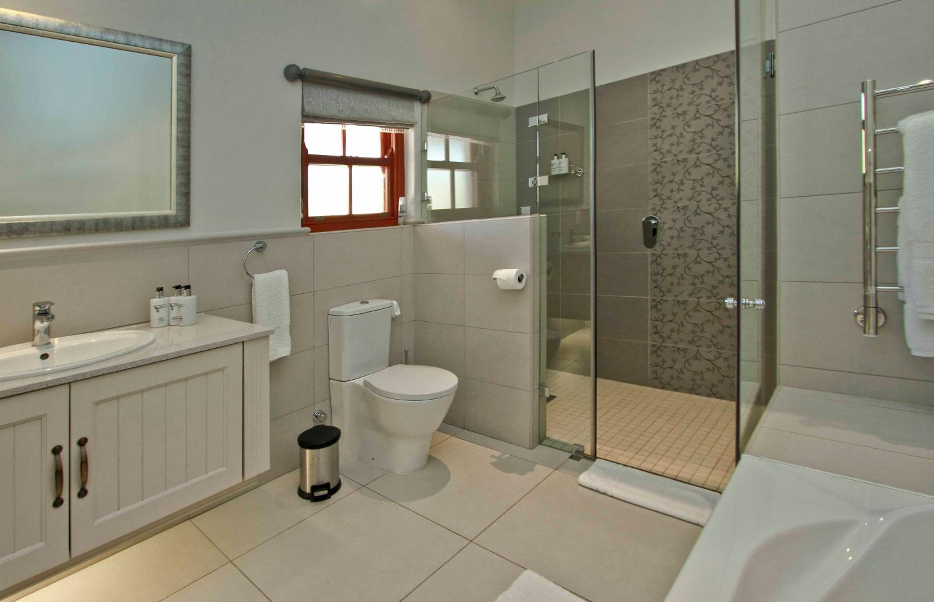 montagu vines guest house