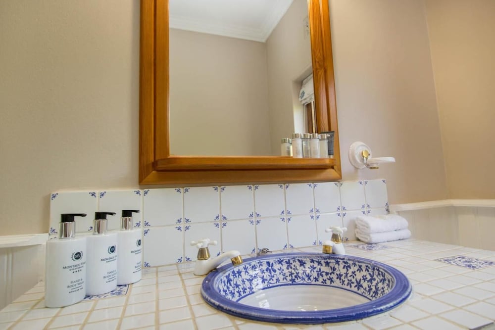 montagu vines guest house