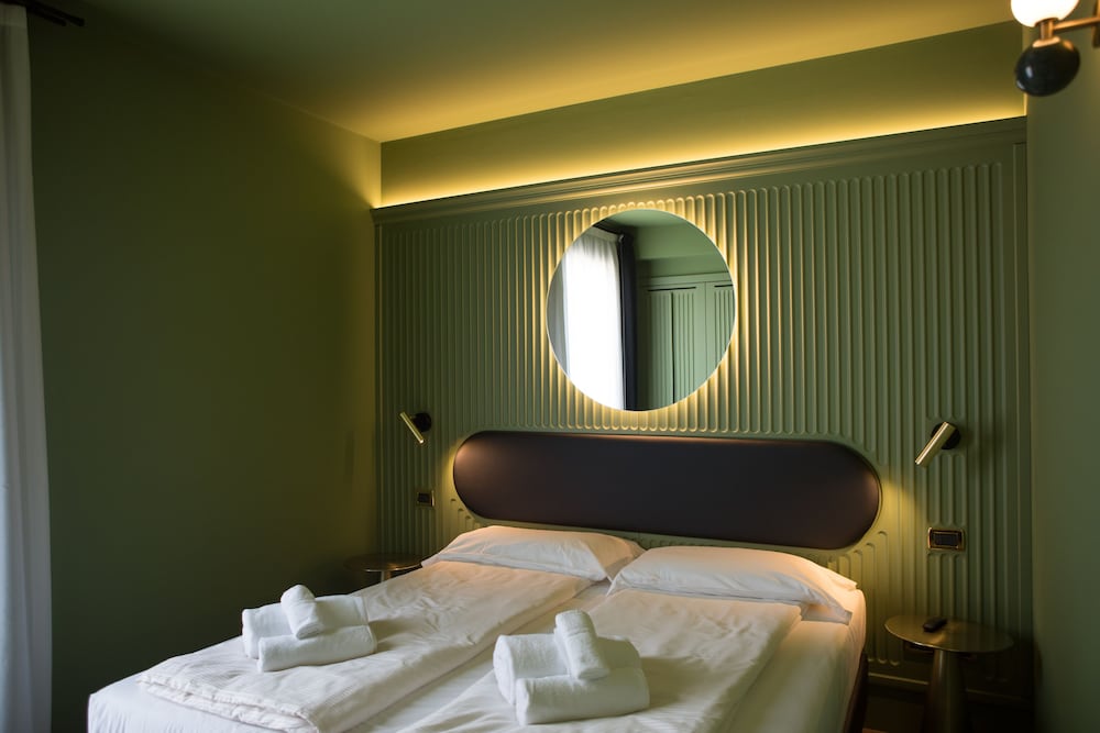 hotel miro