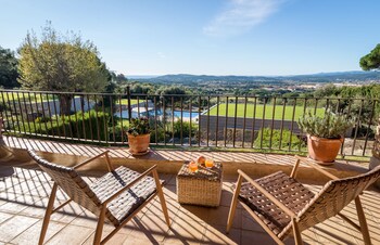 Mas Ses Vinyes - Adults Only,Near Can Mario Museum,4 star