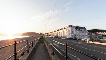 The Manor Hotel,Conwy>>Colwyn Bay,3 star