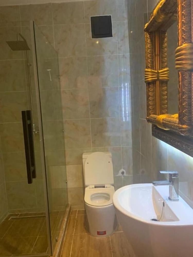 tai hotel lekki